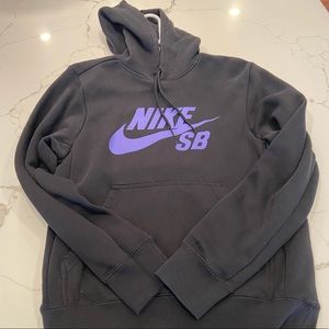 Nike Sweatshirt!!!